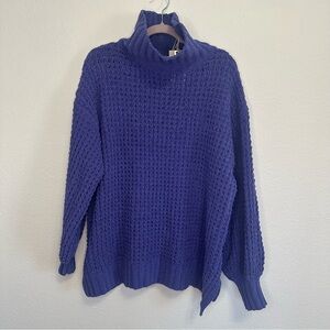 Loom Periwinkle Knit Sweater Soft and Cozy Size Small